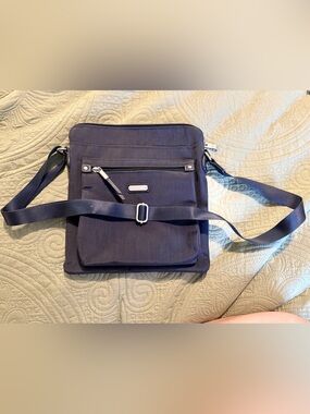 Baggallini Navy Crossbody Messenger Bag with Silver Hardware
